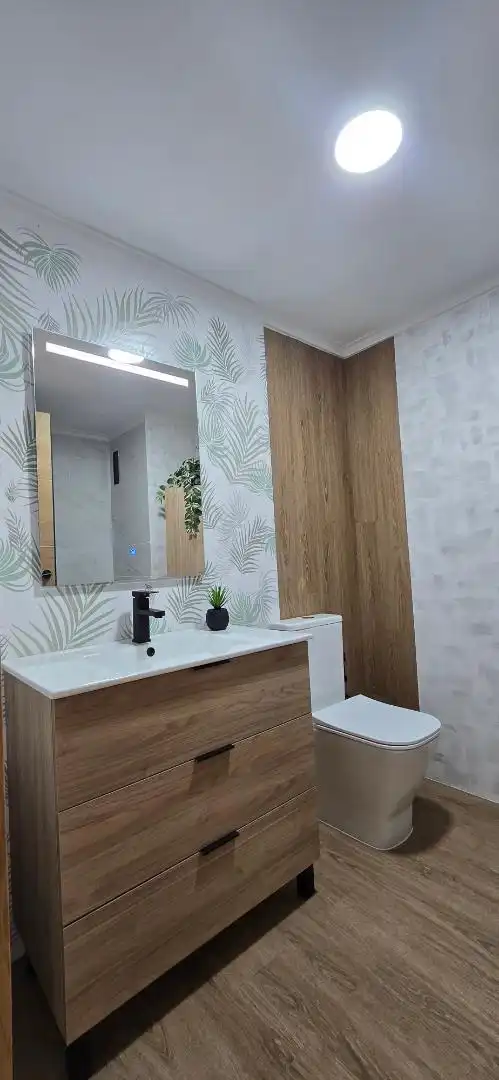 Piso en venta en Carrer Segura, 48, Monóvar / Monòver Baño de Piso en venta en Monóvar / Monòver con Amueblado, Horno y Balcón