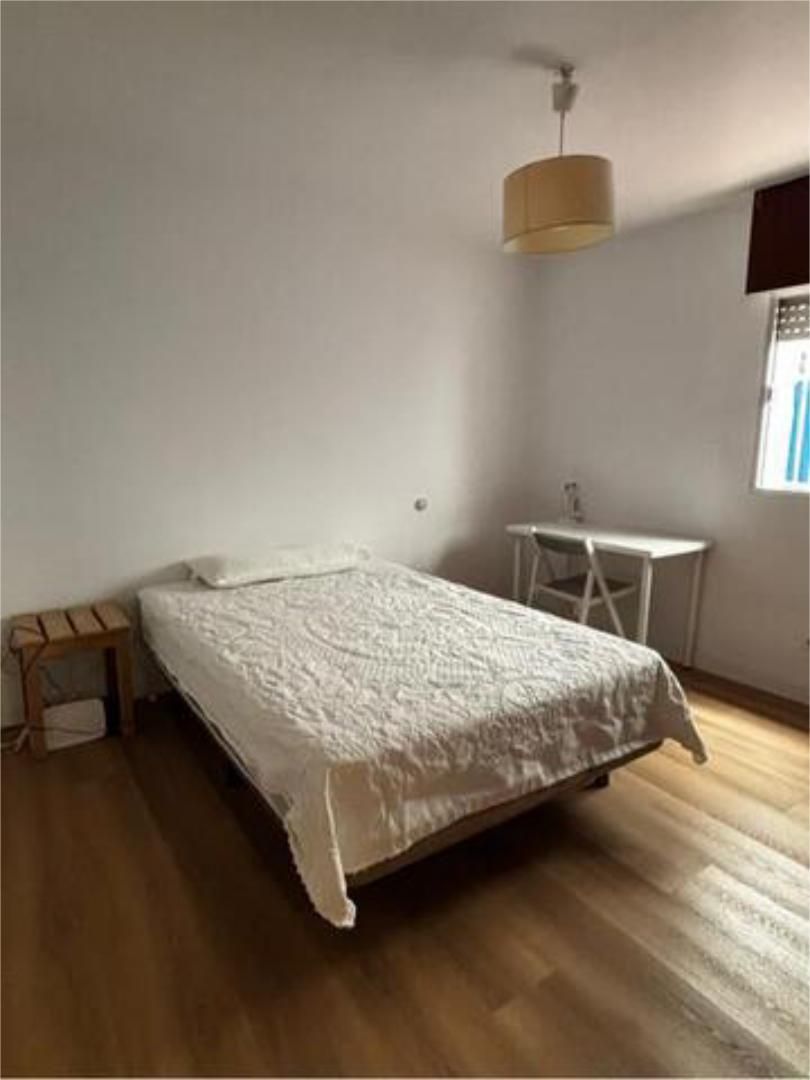 Piso de alquiler en Barriada de Andalucía - Ardila Habitación de Piso de alquiler en San Fernando con Terraza