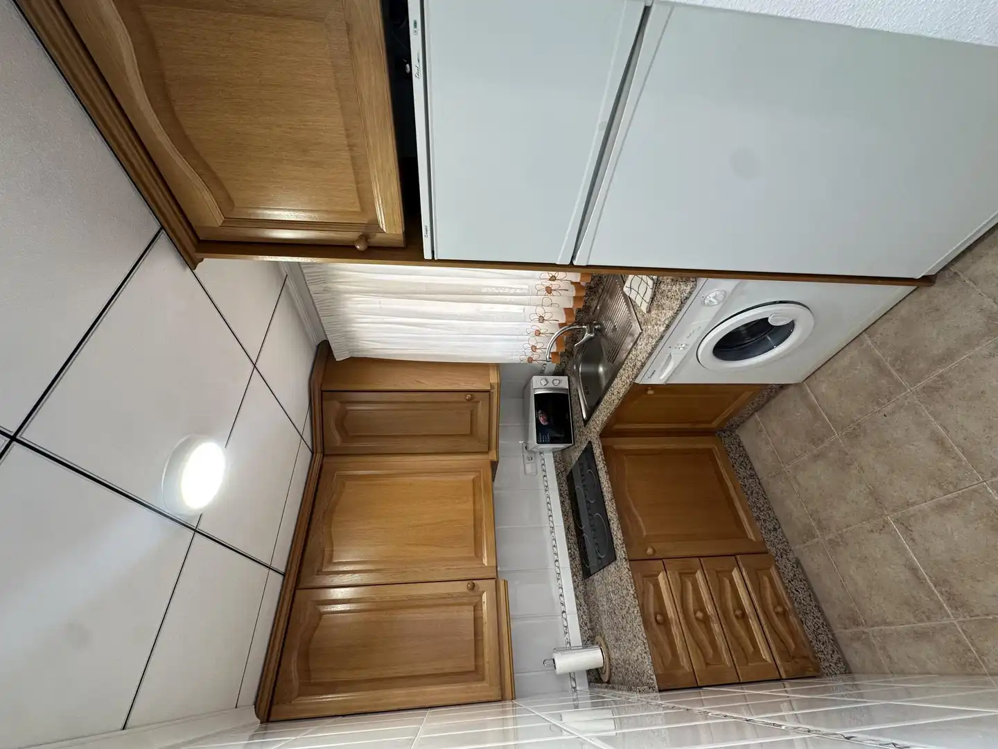 Wohnung zur Miete in Calle Ingeniero Juan Garcia, 76, Puerto Deportivo Küche von Wohnung zur Miete in Guardamar del Segura mit Klimaanlage, Heizung und Schwimmbad