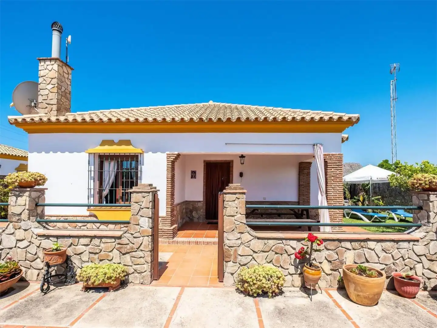 Casa o chalet de alquiler en Pago Zahora, 13, Zahora Vista exterior de Casa o chalet de alquiler en Barbate