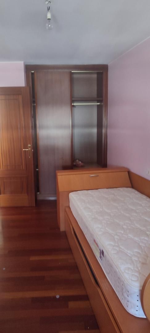 Dúplex para compartir en Avenida Ponte da Pedra, 100, Carballo Habitación de Dúplex para compartir en Carballo con Calefacción, Amueblado y Horno