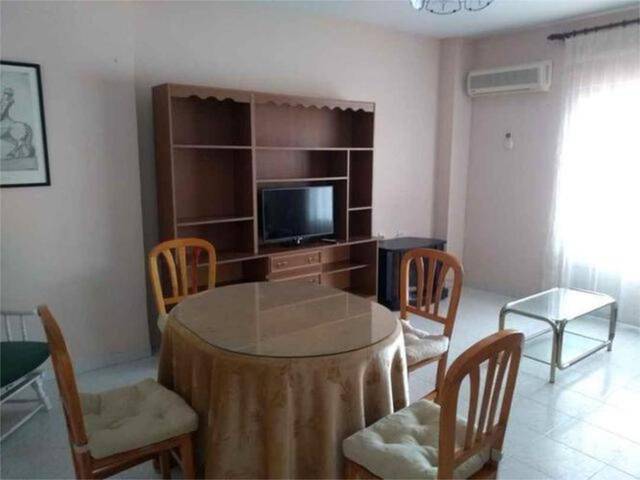 Piso en Alquiler en Navalvillar de Pela