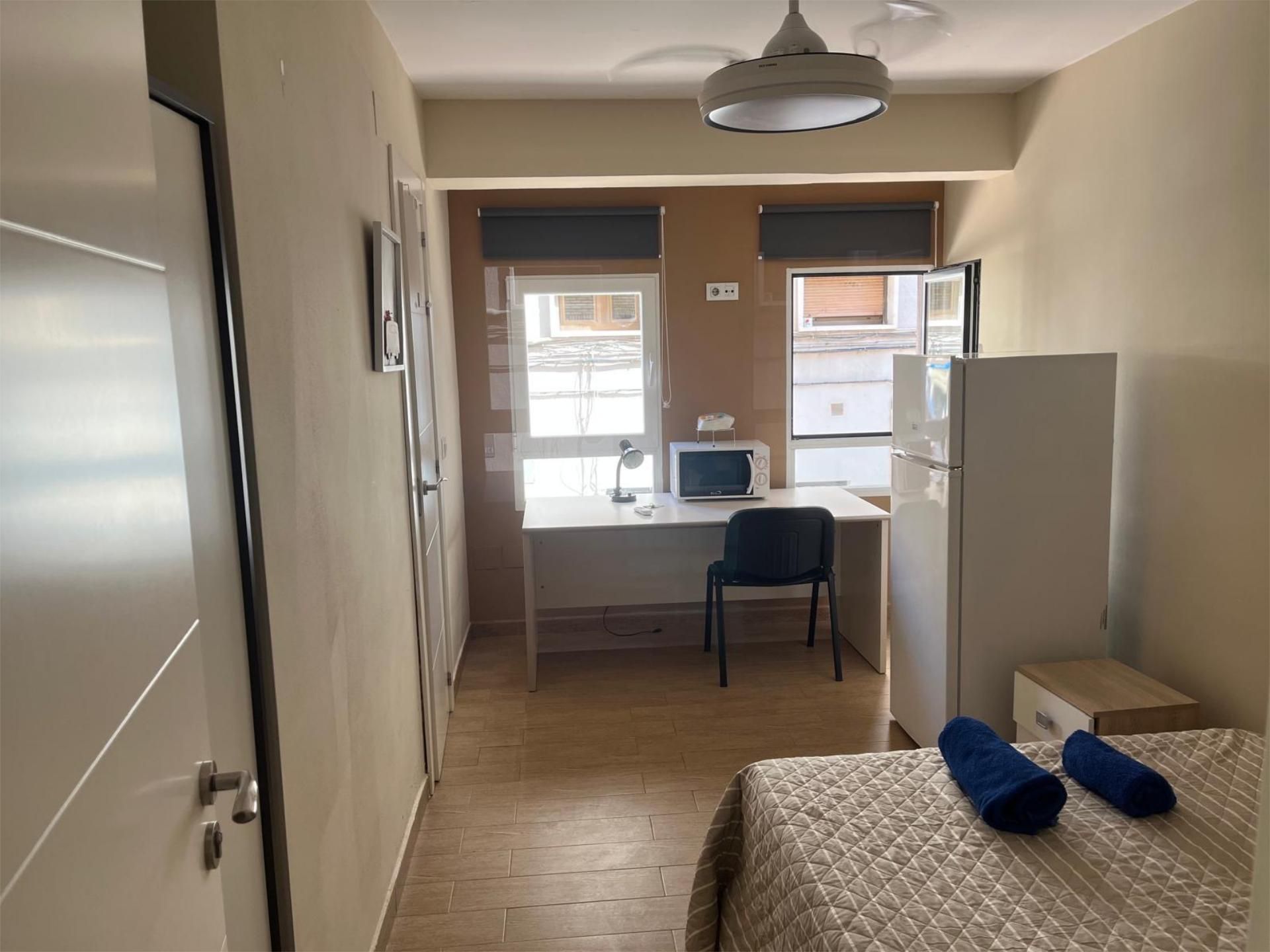 Pis de lloguer a Calle Fermín Caballero, Centro Dormitori de Pis de lloguer en Cuenca Capital amb Calefacció, Moblat i Videoporter