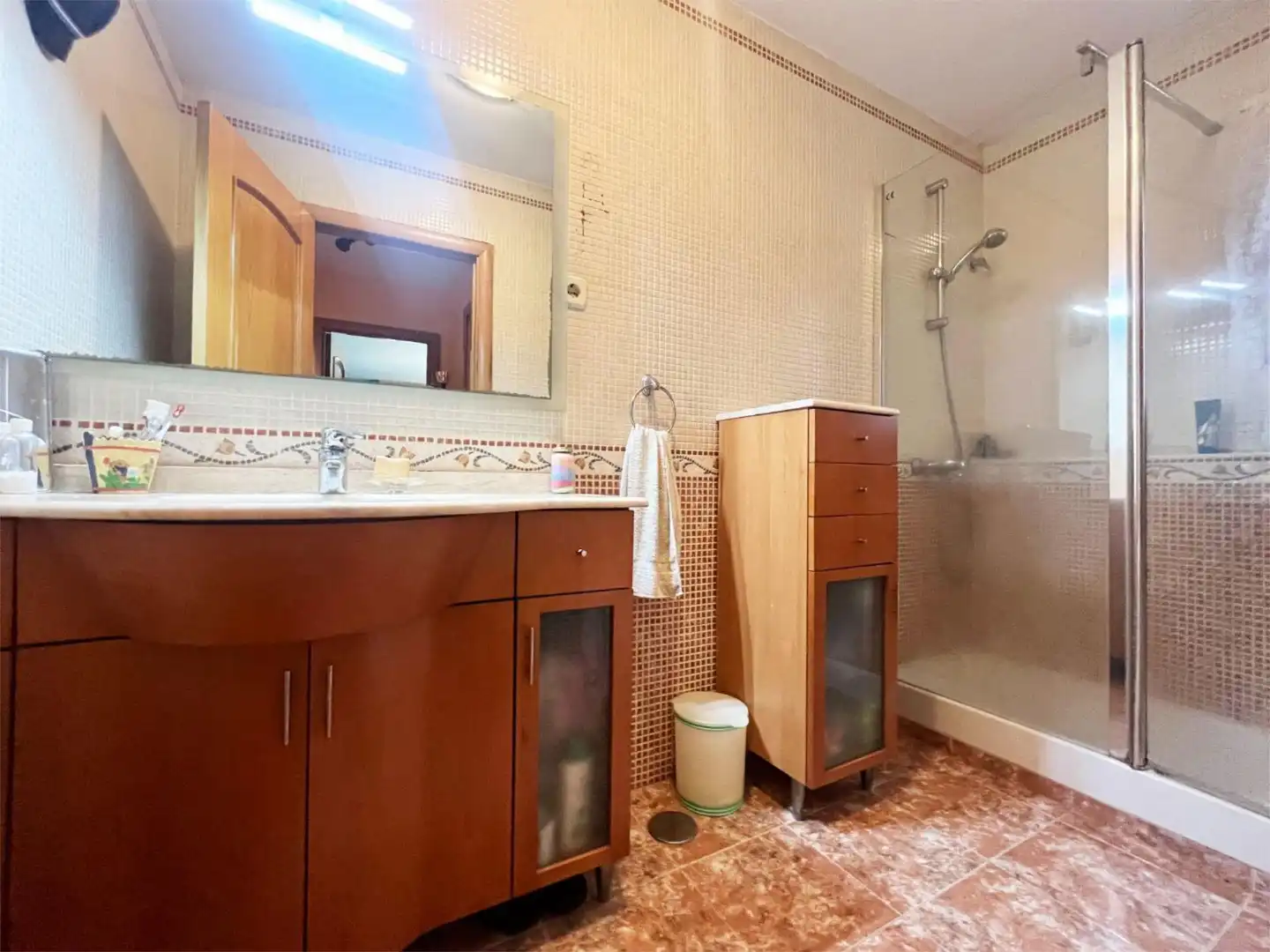 Casa o xalet en venda a Camino Real, 45, Los Llanos - Valle Pardo Bany de Casa o xalet en venda en Villanueva del Pardillo amb Aire condicionat, Calefacció i Jardí privat