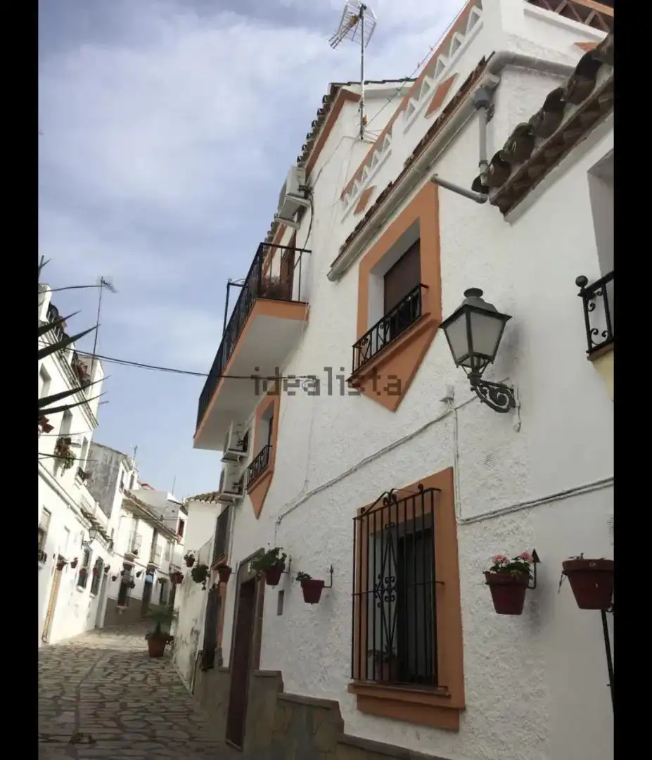 Casa adosada en venta en Calle Fraile, 11, Centro Vista exterior de Casa adosada en venta en Estepona con Aire acondicionado, Terraza y Balcón