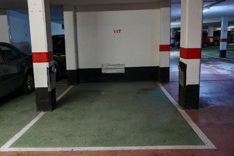 Foto 1 de Garatge de lloguer a Girona Kalea, 10, Lakua-Bizkarra, Araba - Álava