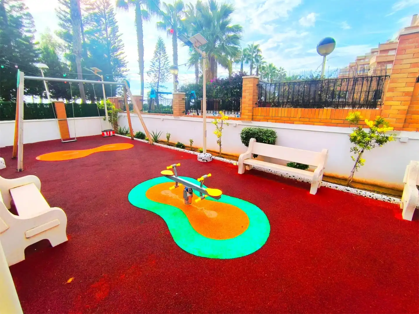 Piso de alquiler en Carrer Amplaries, 29, Costa Marina Jardín de Piso de alquiler en Oropesa del Mar / Orpesa con Aire acondicionado, Calefacción y Jardín privado