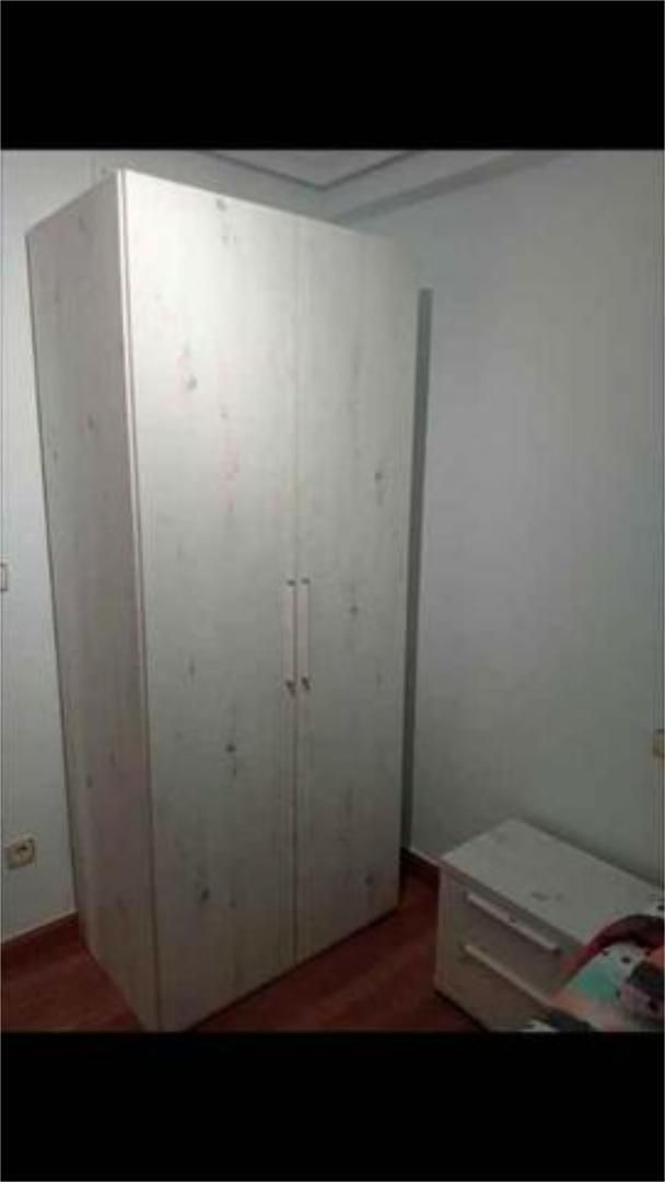 Dormitori de Pis de lloguer en Torredonjimeno amb Calefacció, Terrassa i Moblat