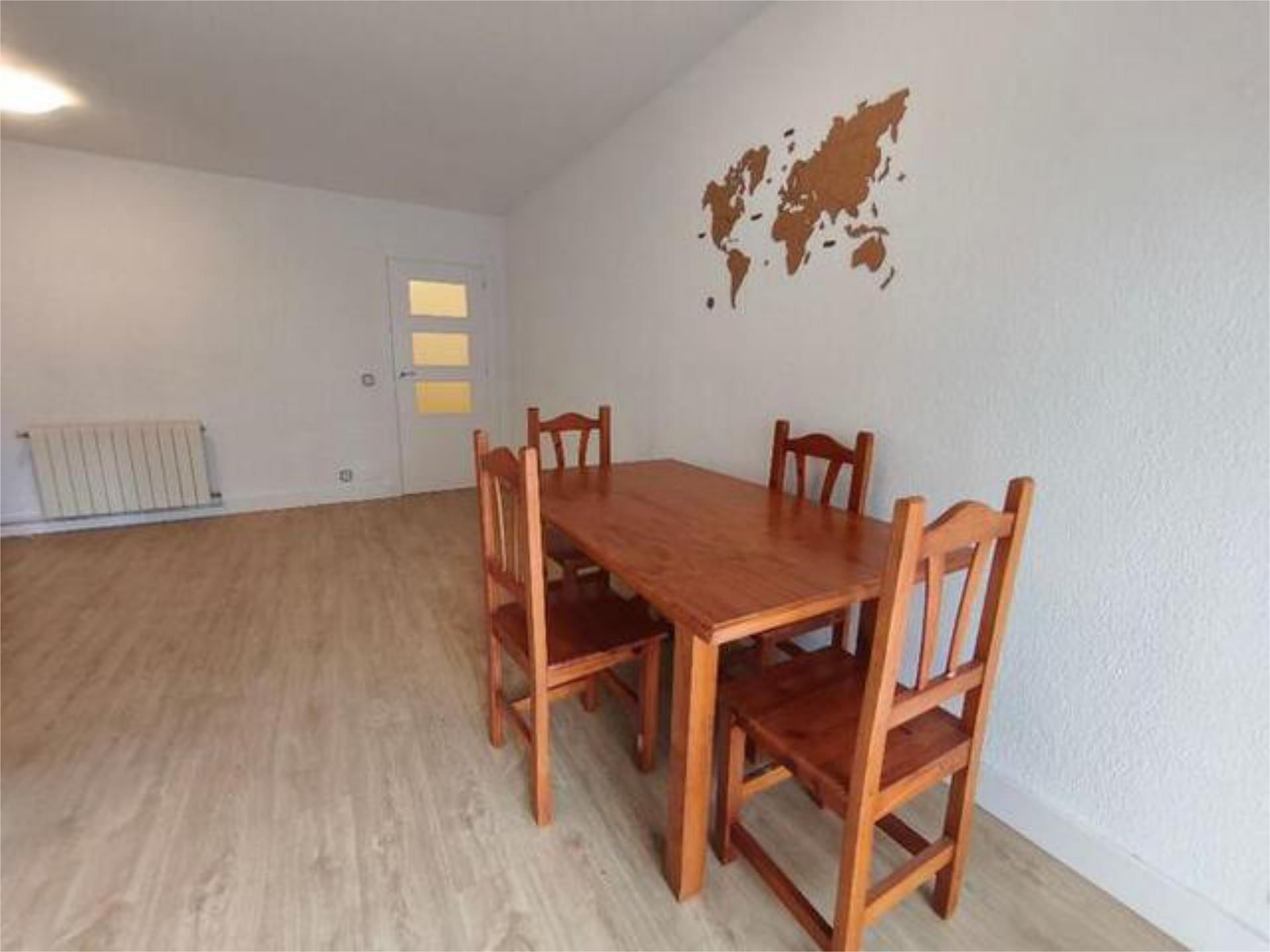 Menjador de Pis en venda en Castelldefels amb Terrassa