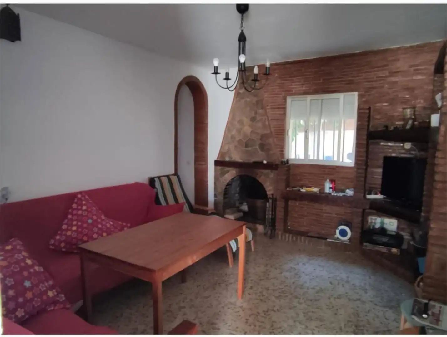 Casa adosada en venda a Camino de los Parralejos, 117, La Muela Sala d'estar de Casa adosada en venda en Vejer de la Frontera amb Aire condicionat, Calefacció i Jardí privat