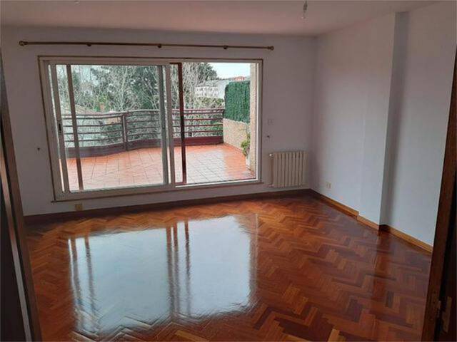 Piso en Alquiler en Perillo