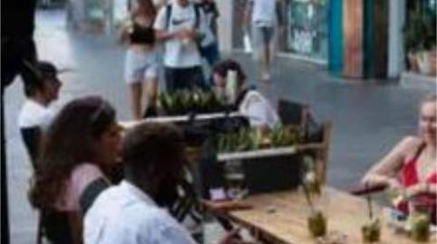 Foto 3 de Apartament en venda a El Raval, Barcelona