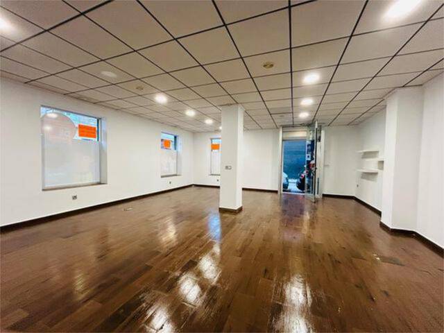 Local comercial en Alquiler en Plaza Castelar - Mercado Central