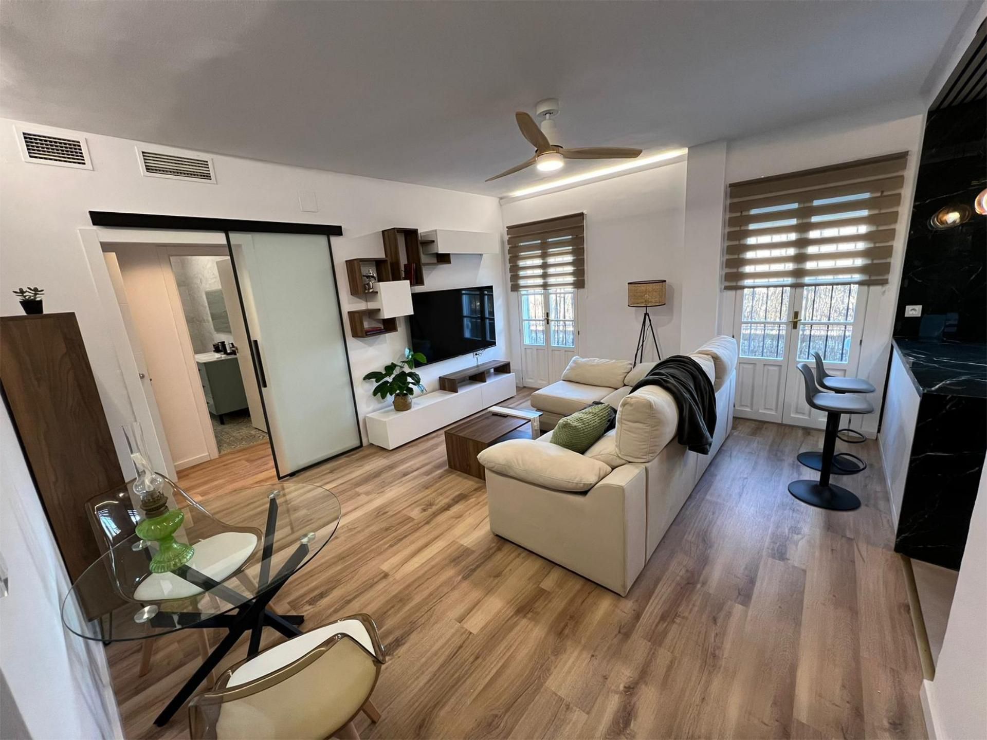 Sala de estar de Piso de alquiler en Llerena con Aire acondicionado, Calefacción y Parquet