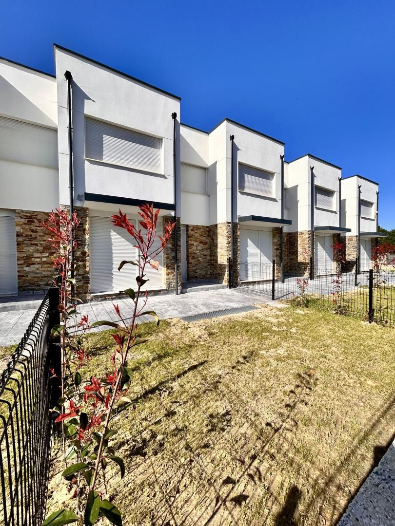 Vista exterior de Pis en venda en Polanco amb Calefacció, Jardí privat i Parquet