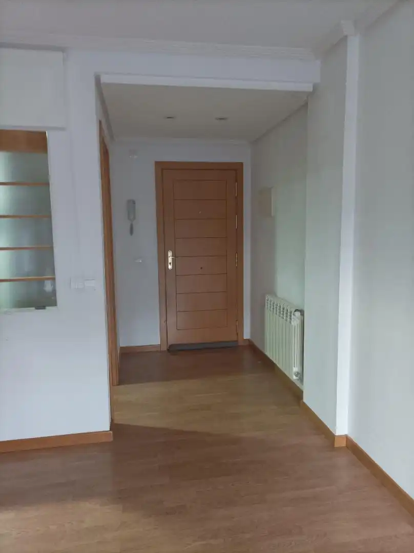 Piso en venta en Calle Laguna, 25, Cistérniga Piso en venta en Cistérniga con Trastero, Horno y Lavadora