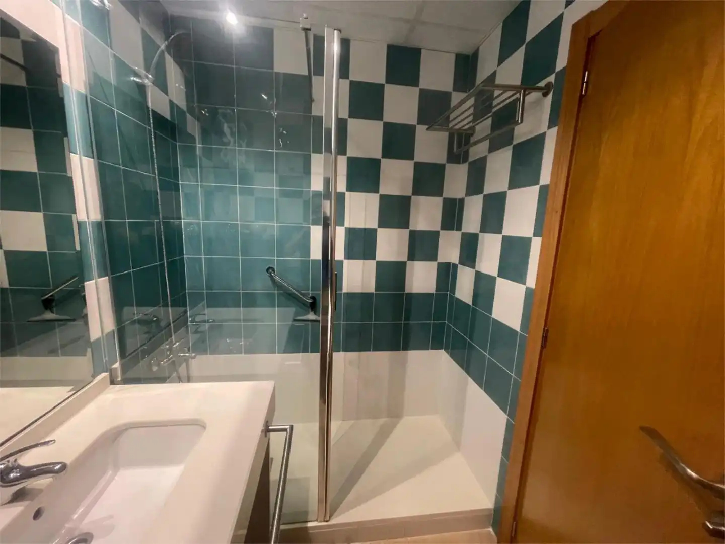 Bathroom of Flat for rent in Canet d'En Berenguer  with Air Conditioner, Terrace and Swimming Pool
