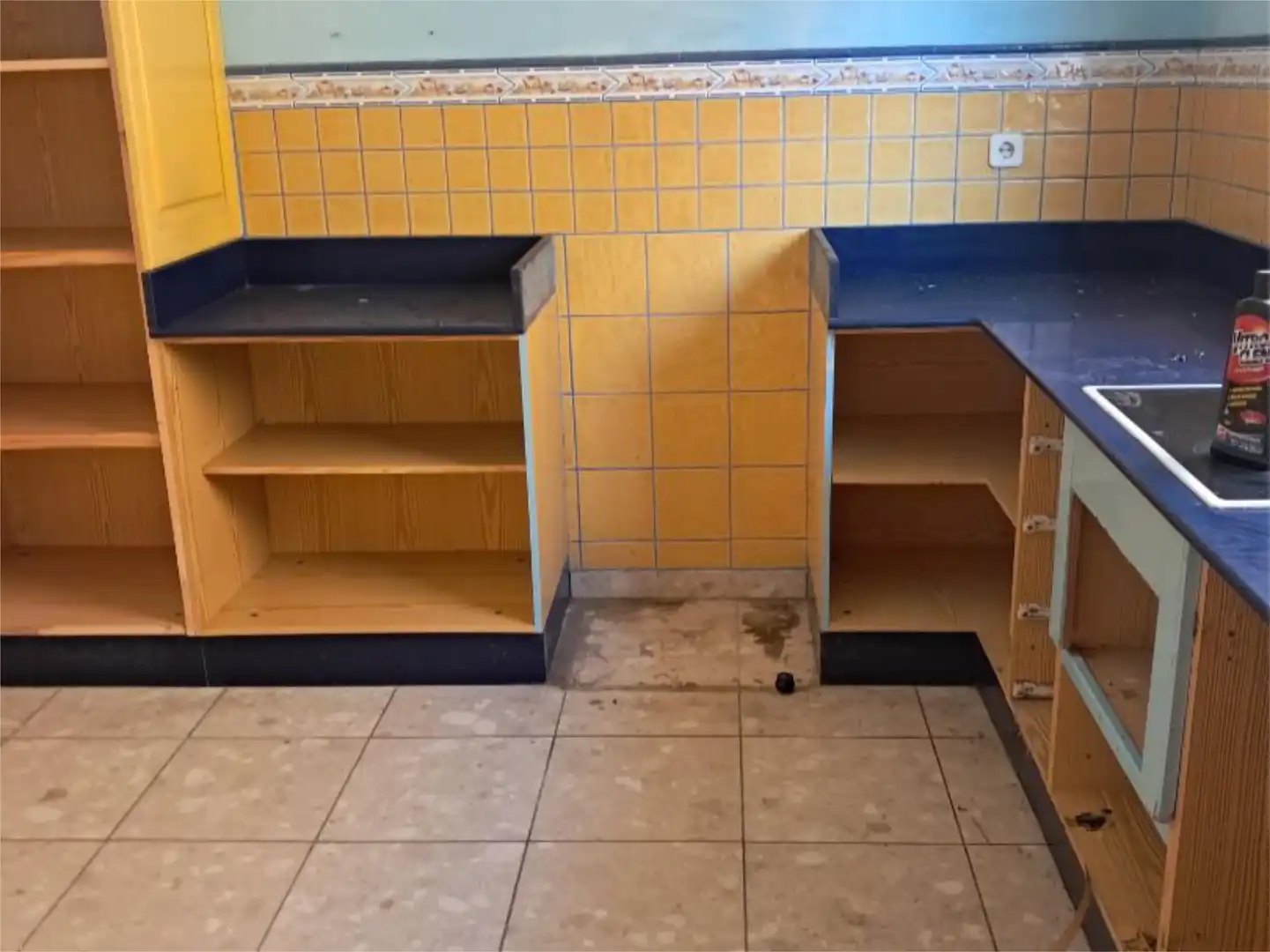 Cuina de Casa o xalet en venda en San Bartolomé de Tirajana amb Aire condicionat, Terrassa i Balcó