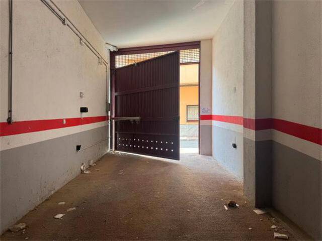 Garaje en Alquiler en Roquetas Pueblo