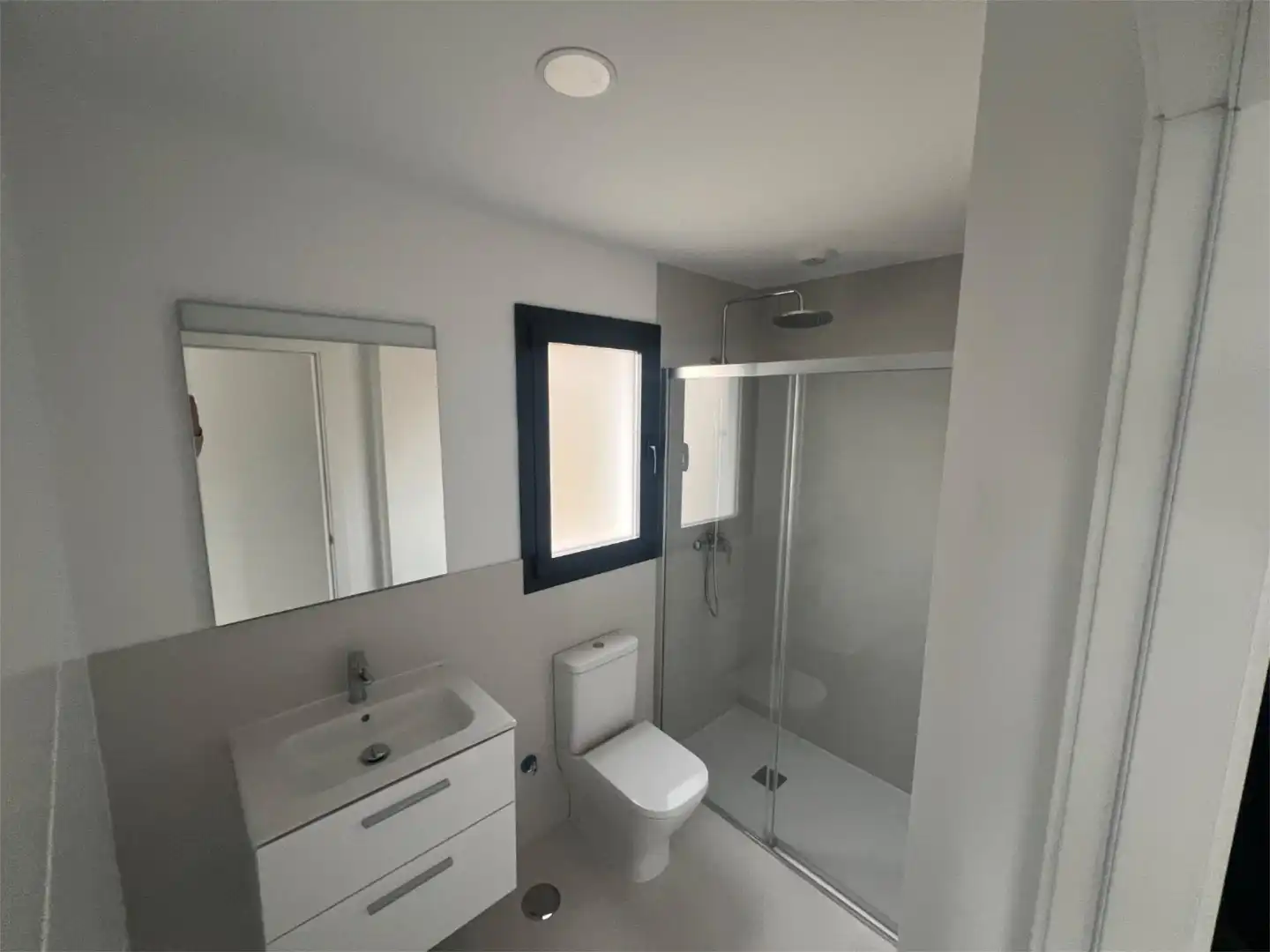 Baño de Piso en venta en Benalmádena con Aire acondicionado, Calefacción y Parquet