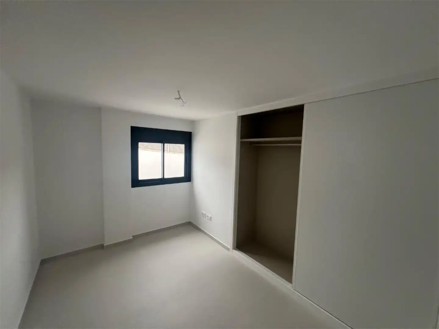 Habitación de Piso en venta en Benalmádena con Aire acondicionado, Calefacción y Parquet