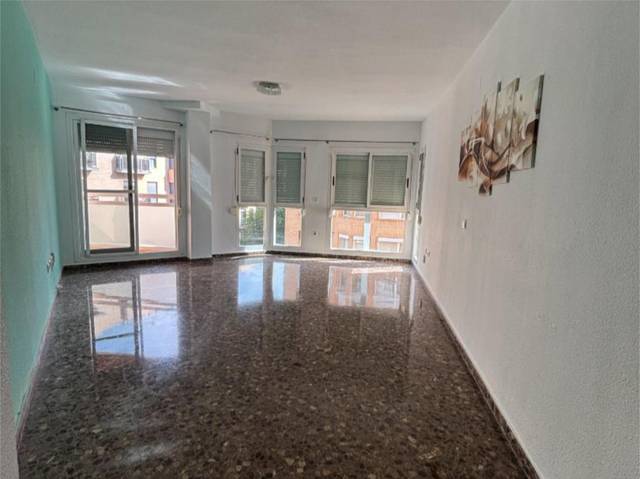 Piso en Alquiler en Carrer Enric Valor, 2 en Ausias March