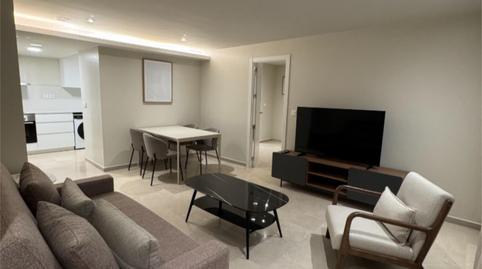 Photo 2 of Flat to rent in Avenida Maisonnave, 27, Ensanche - Diputación, Alicante