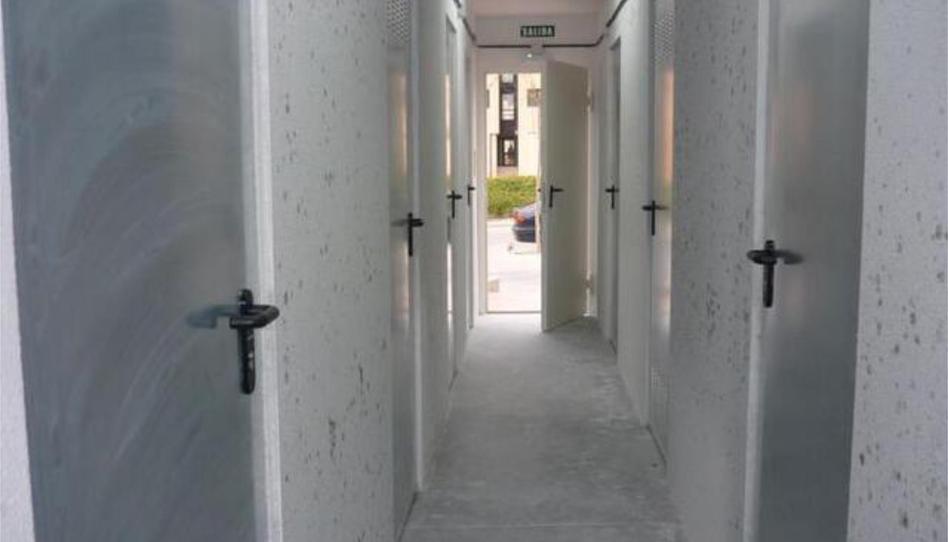 Photo 1 of Box room to rent in Hospital, Madrid