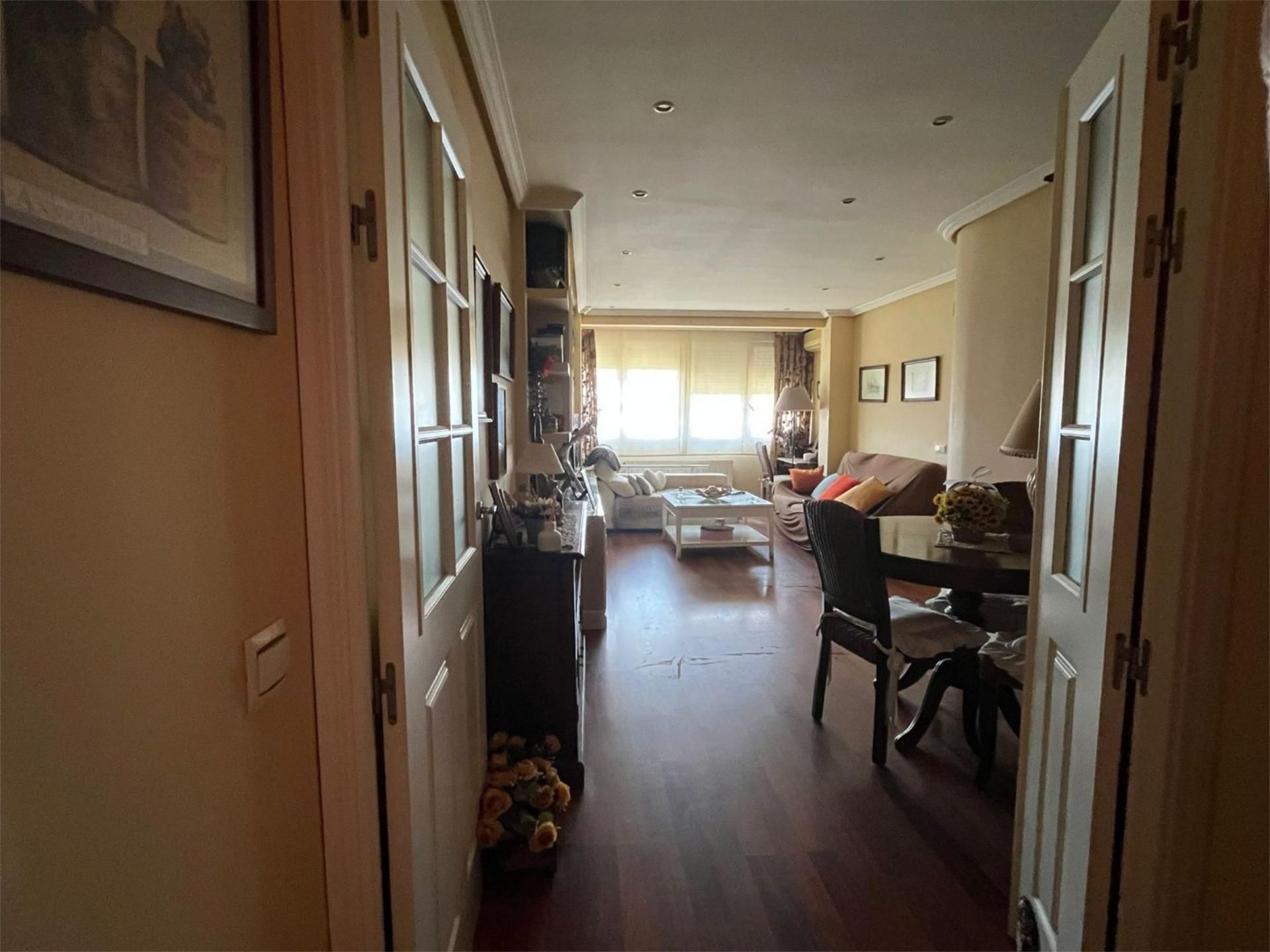 Sala de estar de Piso en venta en  Madrid Capital con Aire acondicionado, Calefacción y Parquet