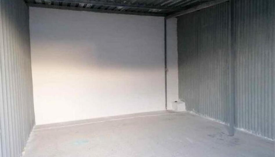 Photo 1 of Box room to rent in Movera, Zaragoza