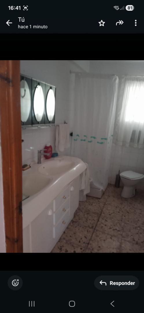 Country house for sale in Calle Encimera, 18, Atapuerca Bathroom of Country house for sale in Atapuerca  with Private garden, Furnished and Oven