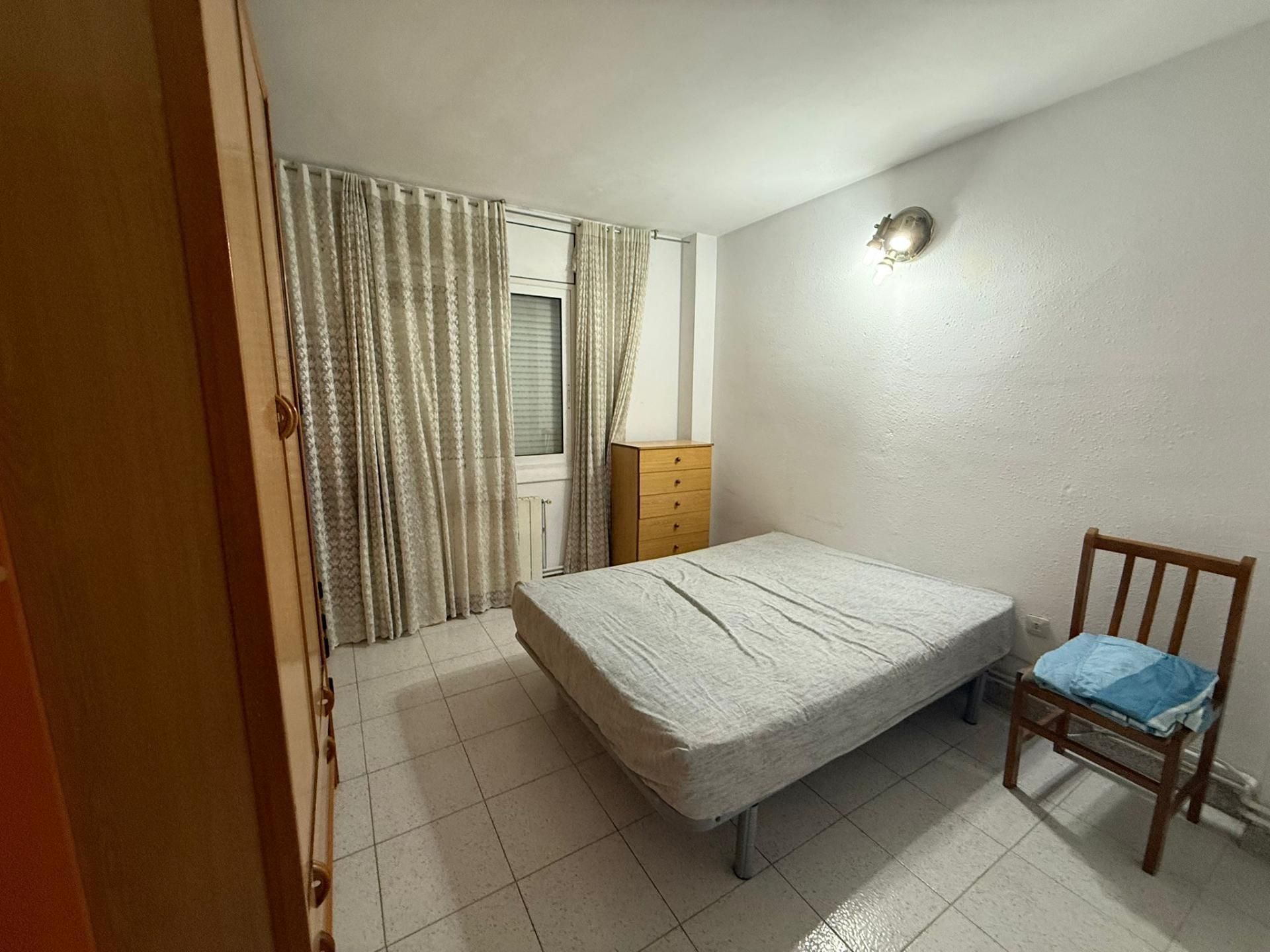 Flat for sale in Carrer Les Garrigues, 1, La Gavarra Bedroom of Flat for sale in Cornellà de Llobregat  with Balcony