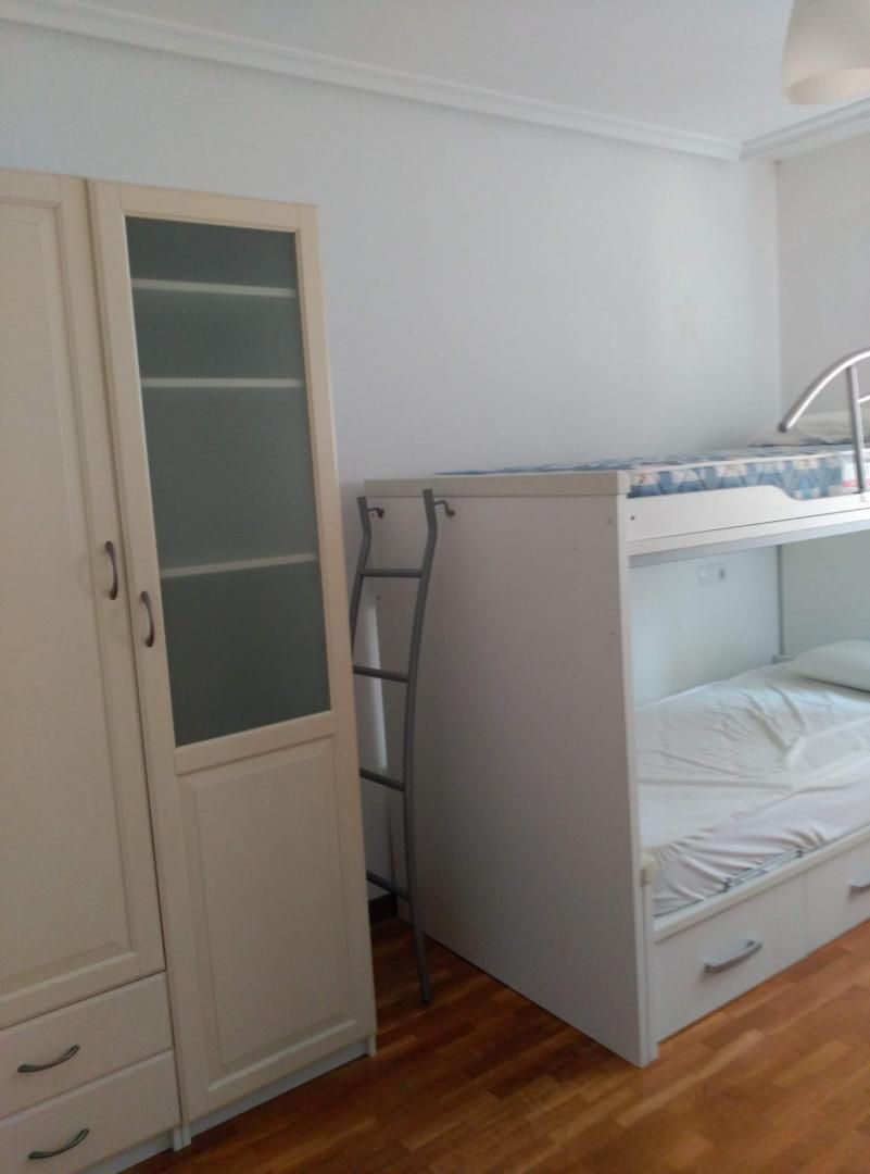 Dormitori de Apartament en venda en León Capital 