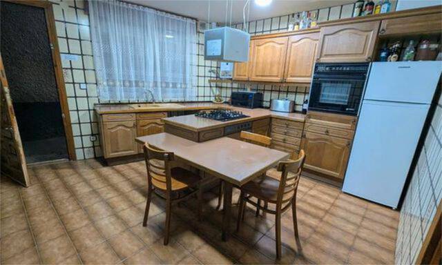 Casa-chalet en Venta en Pelahustán