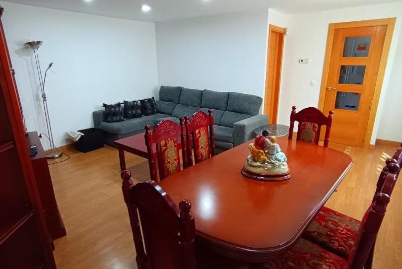 Photo 1 of Single-family semi-detached for sale in Calle la Fuente, 13, Santa Cristina de Valmadrigal, León