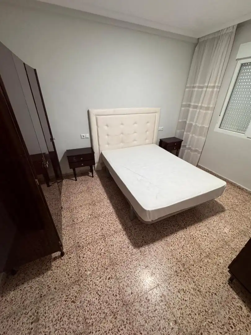 Bedroom of Flat for share in Molina de Segura  with Furnished and Balcony