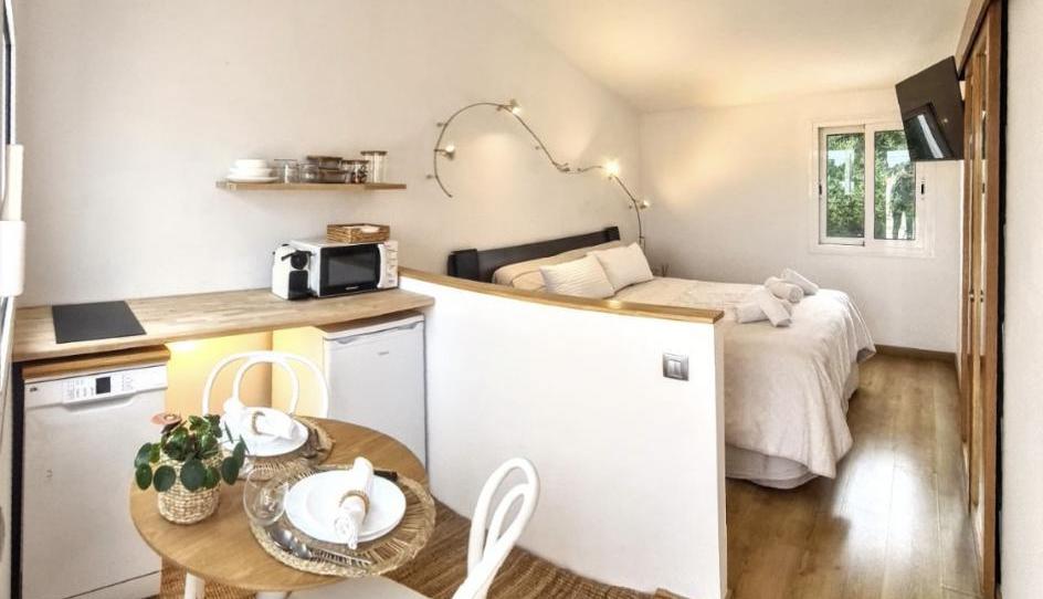 Loft to share in Carrer de Mestral, 267, Cala en Blanes, Illes Balears - image 1 Photo 1 of Loft to share in Carrer de Mestral, 267, Cala en Blanes, Illes Balears