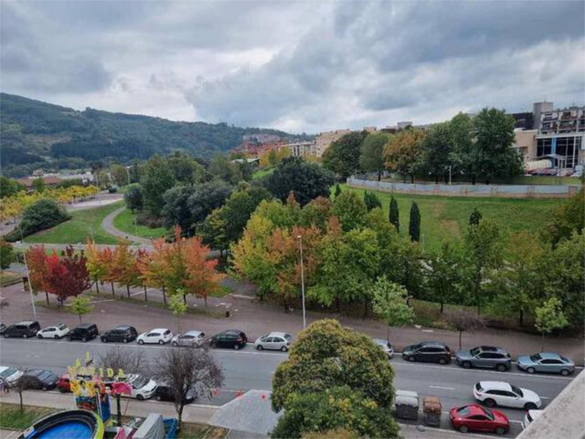 Piso en venta en Pozokoetxe Vista exterior de Piso en venta en Basauri