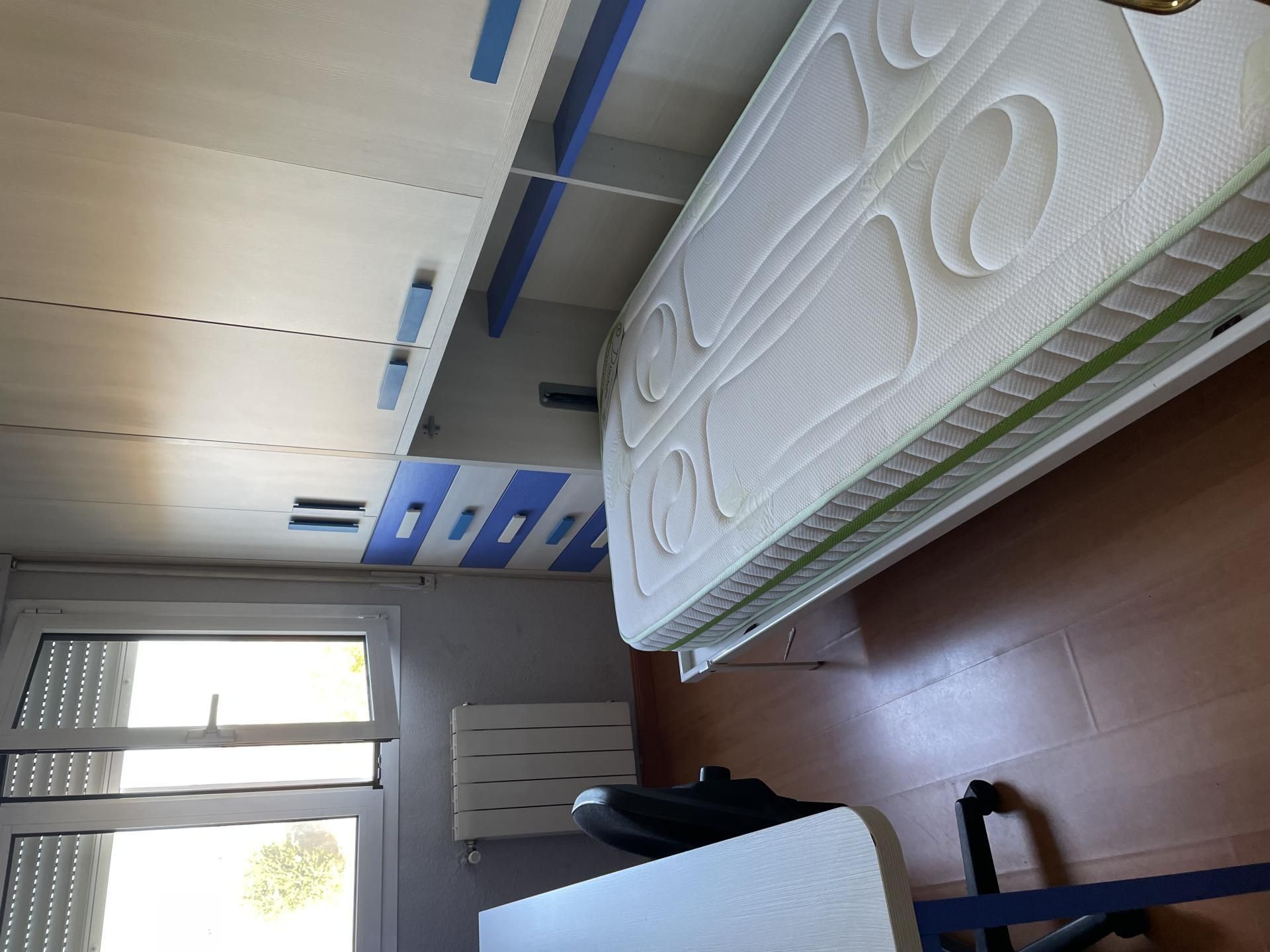 Pis per a compartir a Avenida de los Reyes Católicos, 1, Centro Urbano Dormitori de Pis per a compartir en San Sebastián de los Reyes amb Calefacció, Traster i Moblat