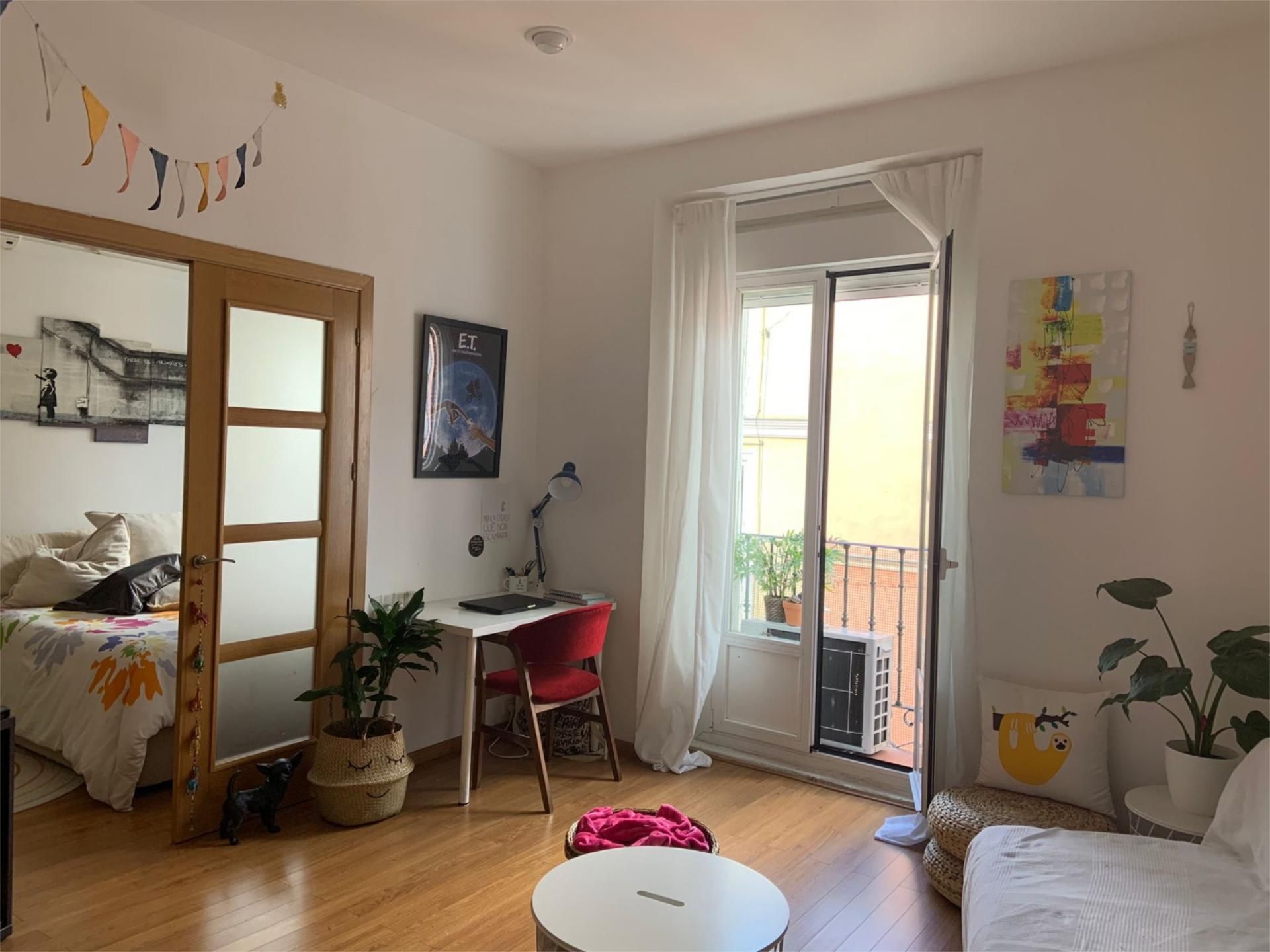 Flat for sale in Calle de la Madera, 46, Universidad - Malasaña Bedroom of Flat for sale in Madrid Capital with Air Conditioner and Balcony