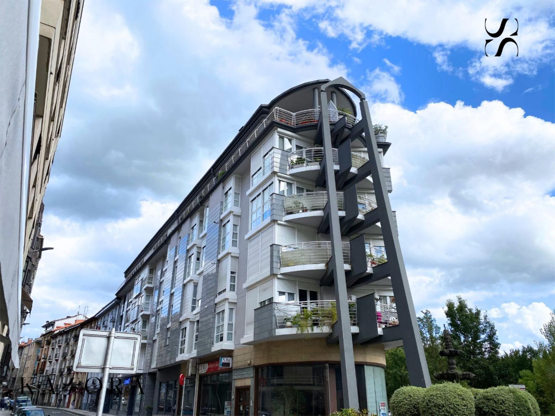 Vista exterior de Piso en venta en Ordizia con Calefacción, Parquet y Terraza