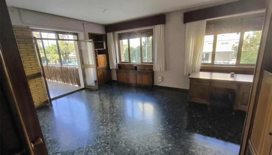 Photo 1 of Flat for sale in Virgen de la Antigua, 28, Los Remedios, Sevilla