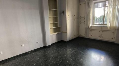 Photo 4 of Flat for sale in Virgen de la Antigua, 28, Los Remedios, Sevilla