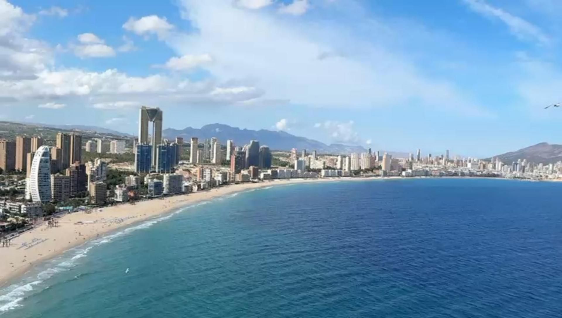 Exterior view of Flat for sale in Benidorm  with Air Conditioner, Terrace and Swimming Pool