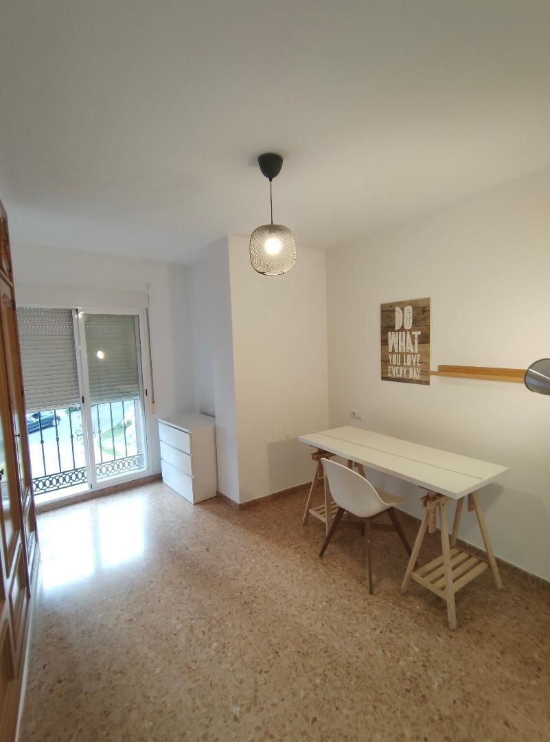 Menjador de Pis de lloguer en Motril amb Moblat, Forn i Rentadora