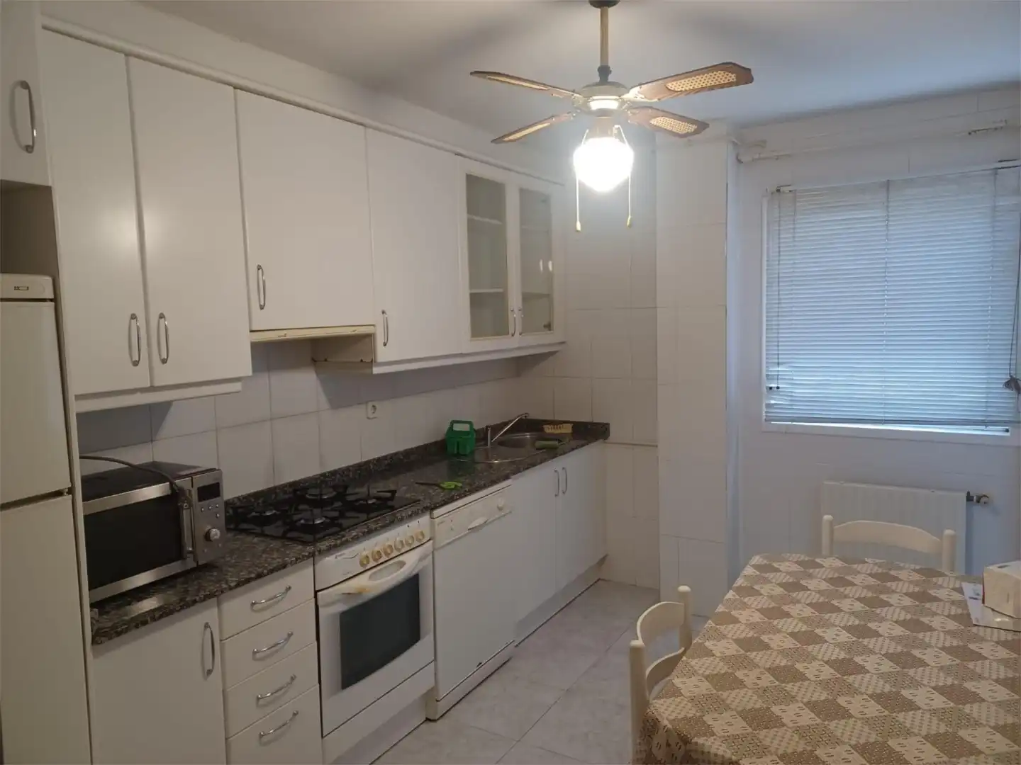 Küche von Wohnung zur Miete in Cambre  mit Heizung, Parkett und Terrasse