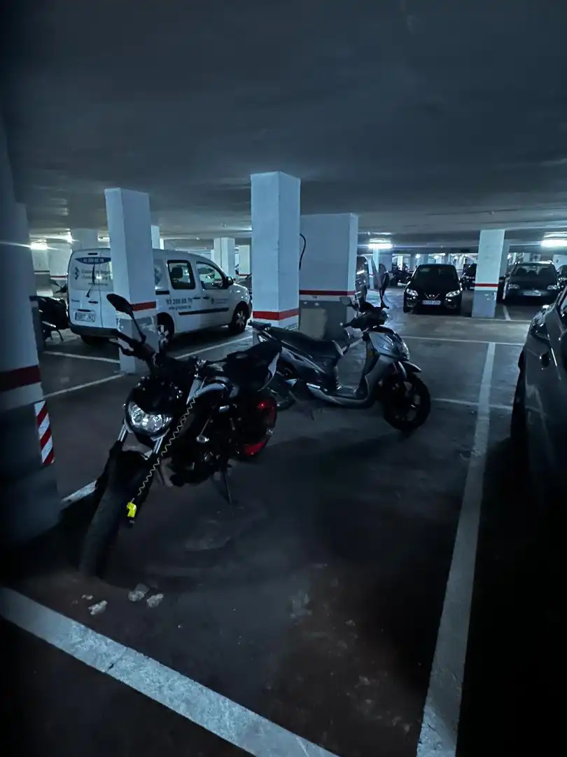 Parking de Garaje de alquiler en L'Hospitalet de Llobregat