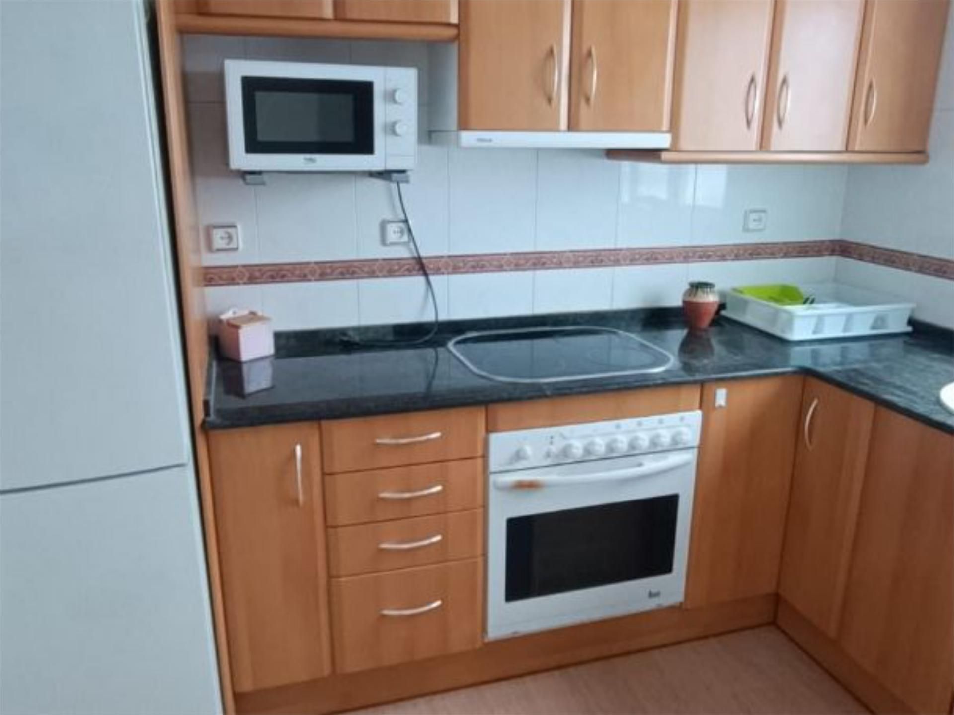 Pis de lloguer a Carrer de Joaquim Rubió i Ors, 284, Centre Cuina de Pis de lloguer en Cornellà de Llobregat