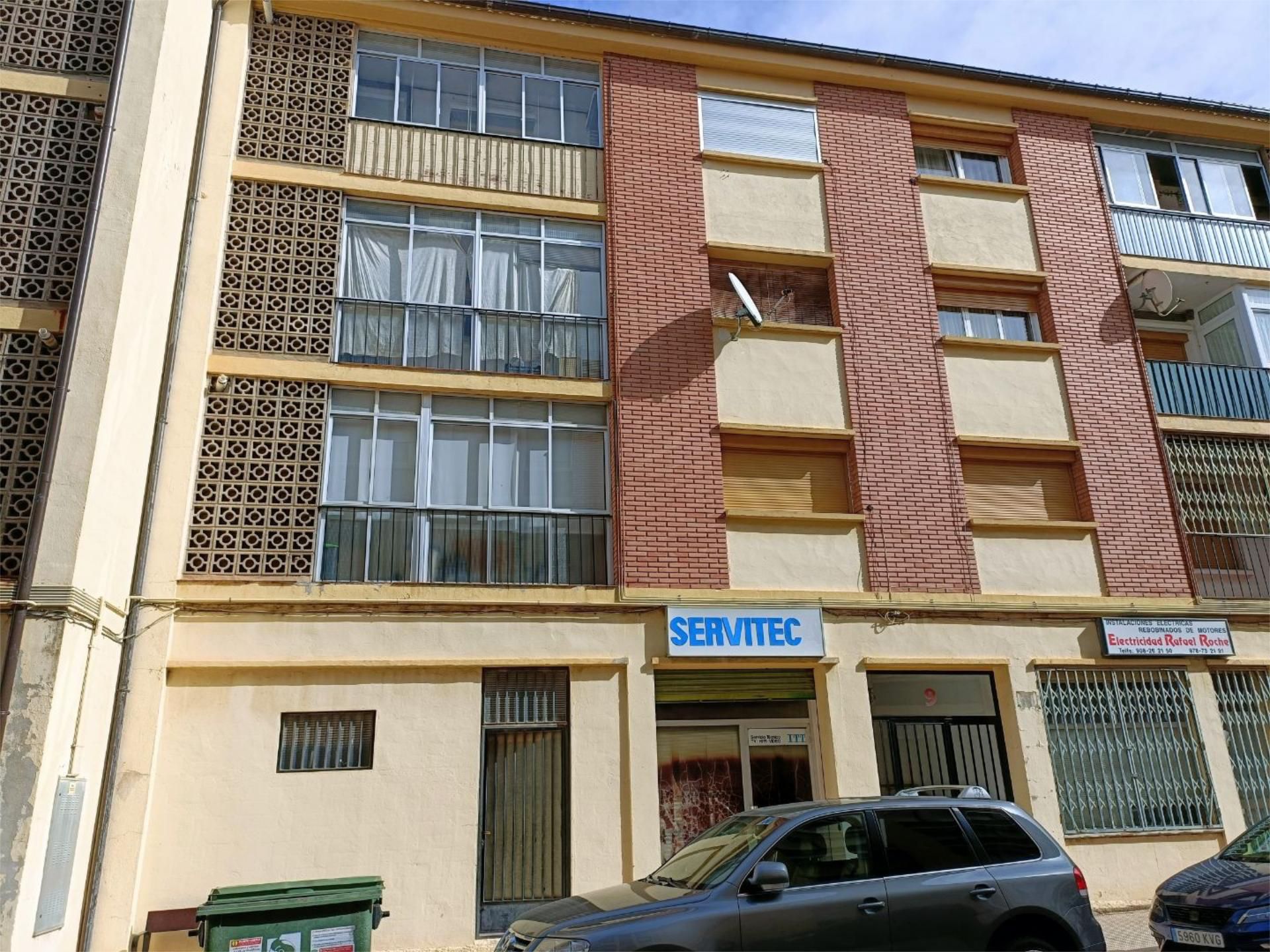 Pis en venda a Calle del Justicia, 9, Calamocha Vista exterior de Pis en venda en Calamocha amb Calefacció, Moblat i Balcó