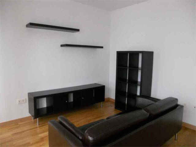 Piso en Alquiler en Triana Este